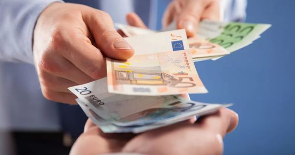 Кишиневец задержан за получение 750 евро в обмен на водительские права