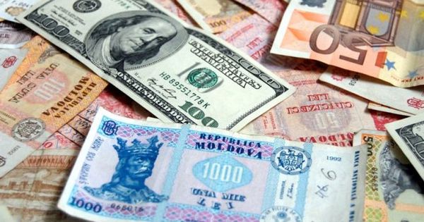 Ce a cauzat aprecierea leului moldovenesc în raport cu dolarul şi euro.