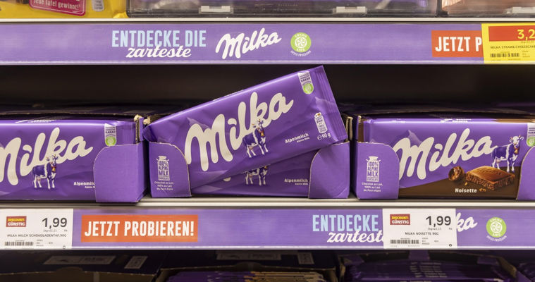 Уменьшение размера шоколадных плиток Milka признали обманом потребителей.