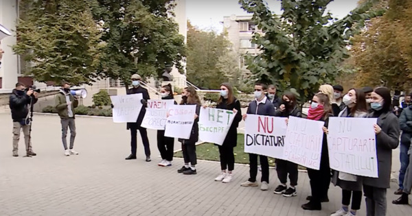 У АП прошел митинг в поддержку Александра Стояногло.