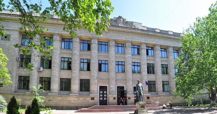 В Национальной библиотеке открылась выставка редких старинных книг.