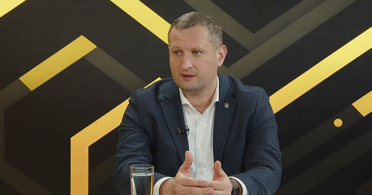 Кептонар: Главарь ОПГ был освобождён судом, а не в результате прямого действия закона.