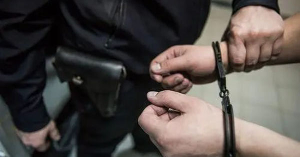 Житель Кишинева получил 3 года лишения свободы за жестокое обращение с женой и детьми.
