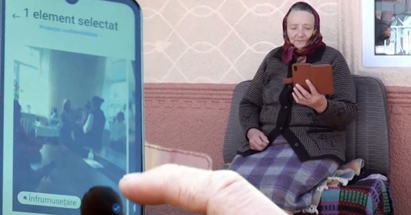 В Страшенском районе 20 пенсионеров бесплатно получили мобильные телефоны. Коллаж: Point.md