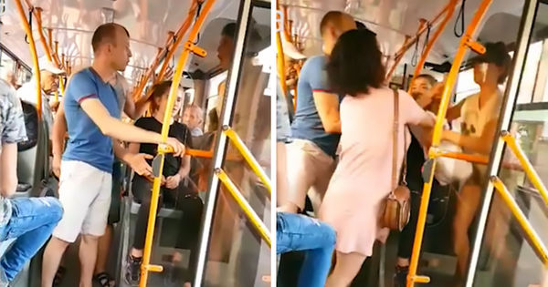 В комментариях к видео пользователи сети отметили, что девушкам явно не хватает воспитания.
