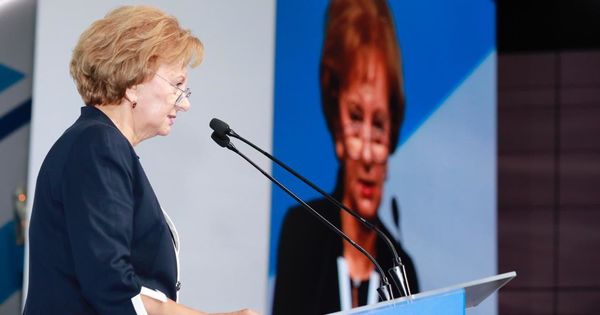 Председатель парламента Зинаида Гречаный.
