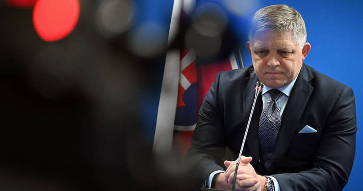 Вице-премьер Словакии: Фицо выживет после атаки.