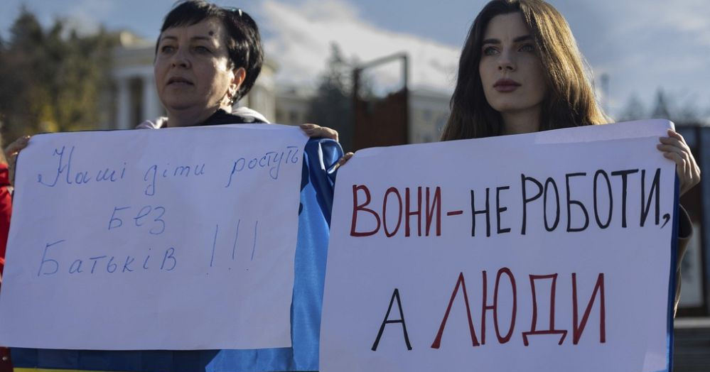 В Украине прошли митинги с требованиями демобилизации военных.