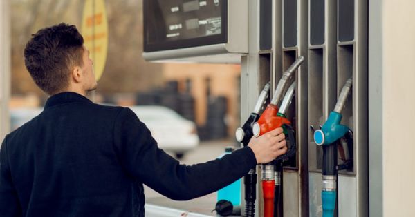 НАРЭ: В ближайшие дни ожидается снижение цен на топливо.