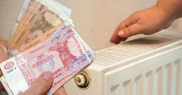 Termoelectrica направила запрос о повышении тарифа на тепло. Коллаж: Point.md