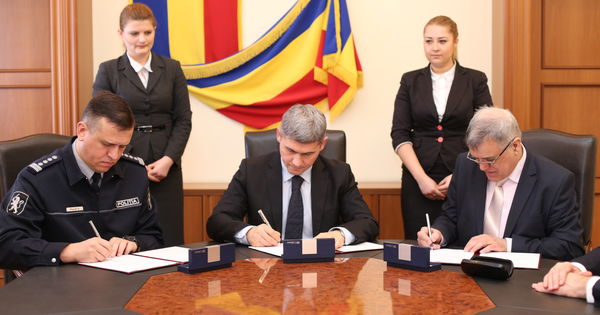 МВД, ГИП и фонд Сорос-Молдова подписали трехстороннее соглашение о сотрудничестве. Фото: igp.gov.md