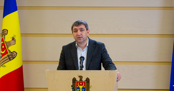 Депутат ПДС Лилиан Карп.