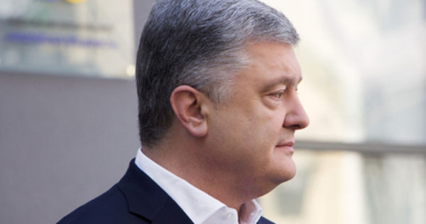 Порошенко заявил, что против него не возбуждали уголовных дел.