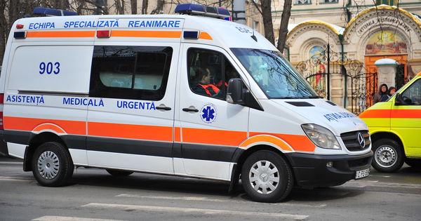 За год в стране произошло почти 30 аварий с участием машин скорой помощи.