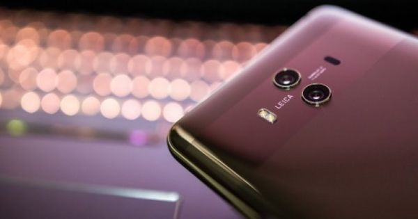 A apărut telefonul care vede în întuneric