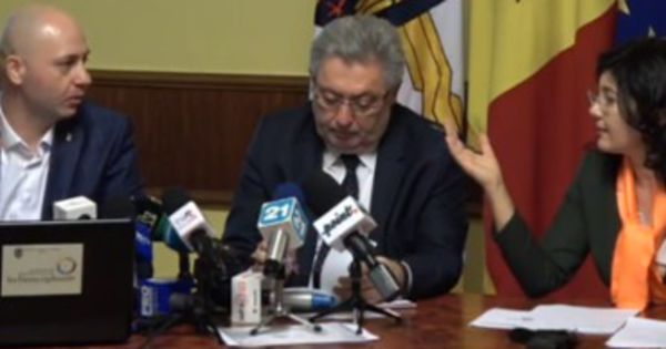 Ионела Хадыркэ спародировала Сильвию Раду.
