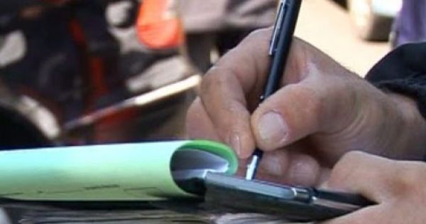 Согласно правовой норме, констатирующий агент должен был составить другой протокол, а не вносить изменения в уже подписанный акт. Фото: bizlaw.md.