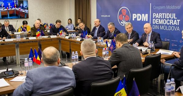 Ce s-a discutat la ședința coaliției de guvernare de la PD