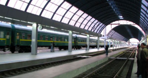 Проект финансирования покупки локомотивов и модернизация ЖДМ относится к 2014 году, а общая сумма кредита составляет 105 млн евро.