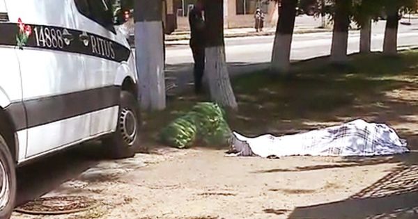 Стали известны подробности об умершем сегодня у Северного автовокзала мужчине.