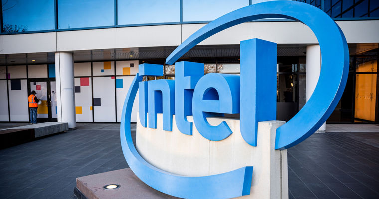 Intel сократит 15 тысяч человек