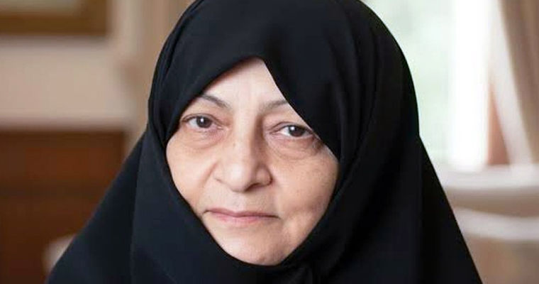 Surse: Văduva lui Ali Khamenei este în viață. Timp de 10 zile s-a crezut că a murit împreună cu soțul ei.