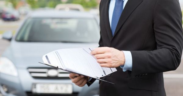 O companie de asigurări a ratat contractul cu statul. Contestă procedura. Foto: Bizlaw