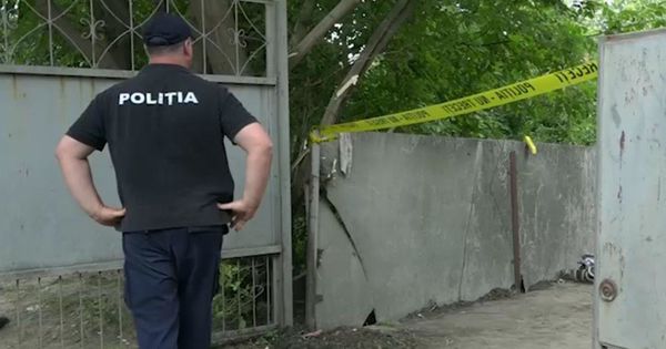 19-летний парень погиб, а 17-летняя девушка пострадала в результате взрыва гранаты в Бельцах. 