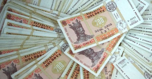A rămas „din greșeala” Serviciului Fiscal fără peste 25 de mii de lei. Foto: Radio Chisinau