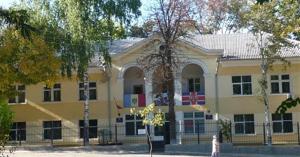 5 мужчин пойдут под суд за подкуп сотрудников Кишиневского военкомата. Фото: photos.wikimapia.org.