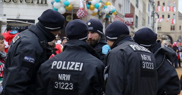 Alertă de securitate în mai multe oraşe germane, la obiective turce.
