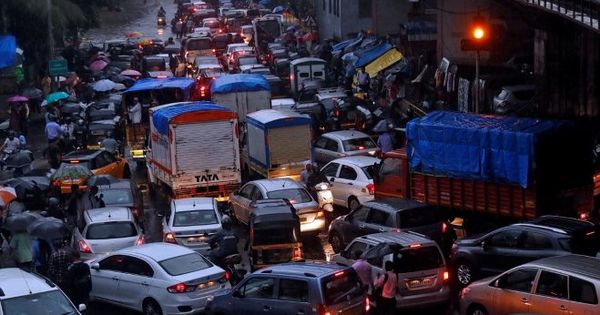 В Индии хотят избавиться от классических автомобильных гудков.