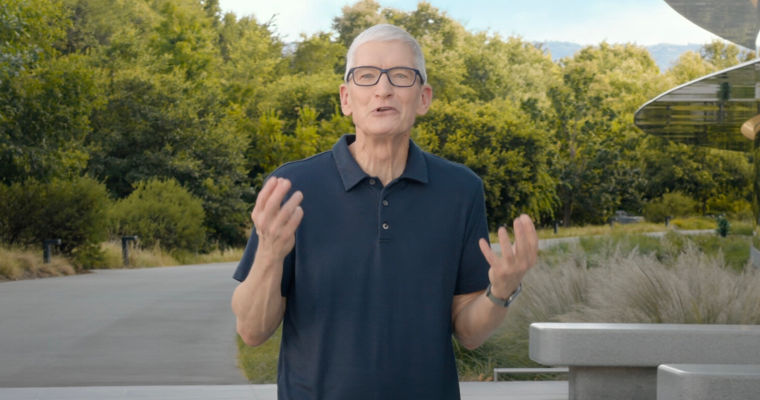 CEO-ul Apple a cumpărat acțiuni Nike în valoare de aproximativ trei milioane de dolari.