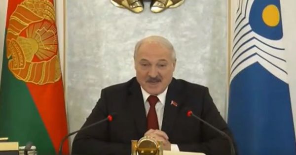 Лукашенко поблагодарил Гаврилицу за выступление на русском языке.