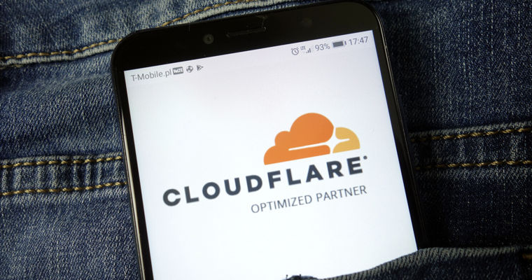 Акции Cloudflare рухнули из-за замены свыше 1000 сотрудников на ИИ.