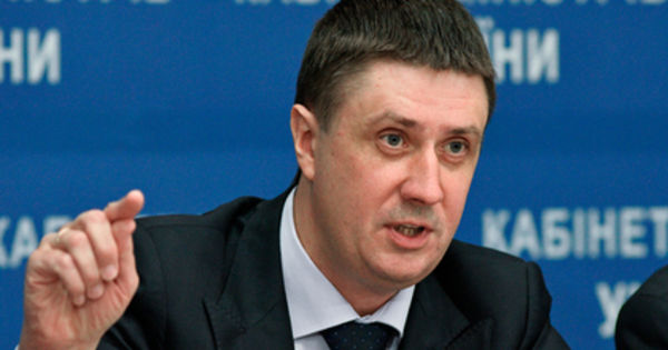 Украинский министр назвал русский язык элементом шантажа.