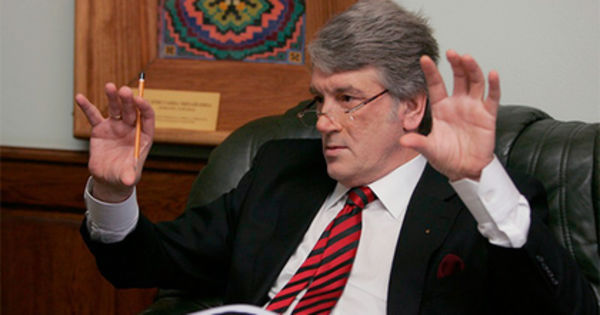 Ющенко назвал причиной войны в Донбассе слабую связь с украинской историей.