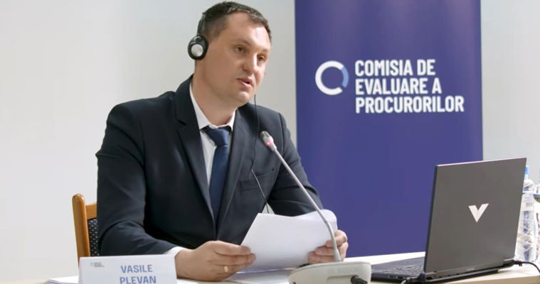 На прокурора Василия Плевана пожаловались в НОН из-за служебной почты.