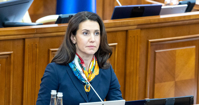 Стамате еще не решила, покинет ли парламент: Уголовный кодекс более мягок, чем закон об амнистии.