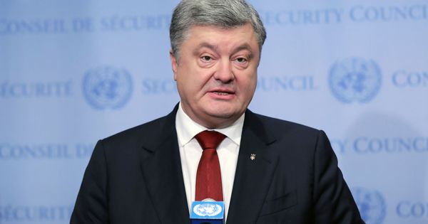 Петр Порошенко заявил, что поражен числом разделяющих мнение Владимира Путина украинских политиков.