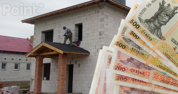 O femeie din Soroca care și-a construit al doilea etaj al casei, amendată și impusă să-l demoleze.