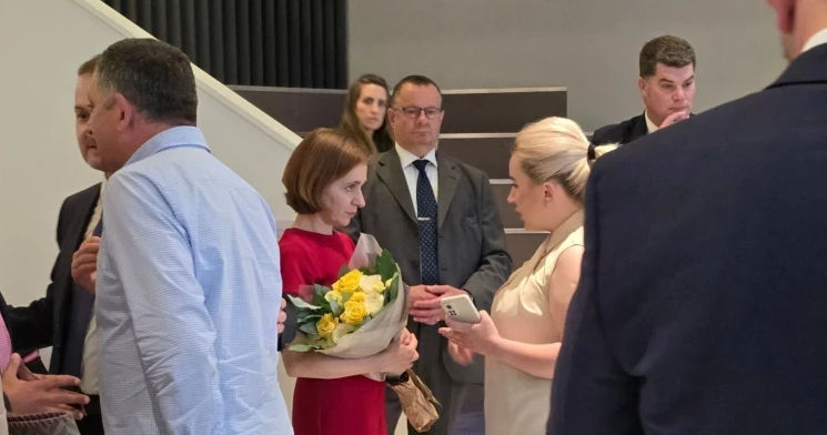 Молдаванка из диаспоры о встрече с Санду: Ответа на вопрос я не получила.