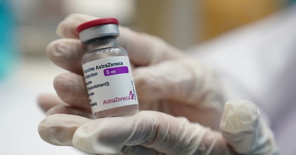 Daily Express извинилась за фейк о краже Россией формулы AstraZeneca.
