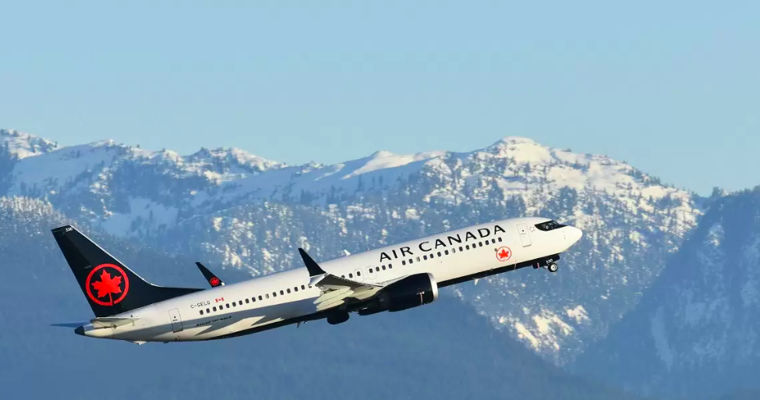 Un pilot a transportat pasageri în Canada timp de 16 ani fără licență.