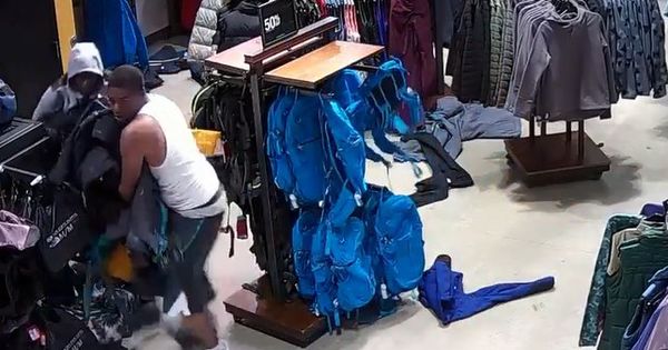 В США под видом флешмоба на День независимости украли вещи на $30 тыс..