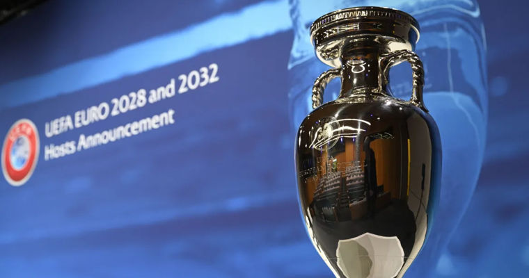 Italia ar putea rămâne fără dreptul de a organiza Campionatul European de Fotbal.