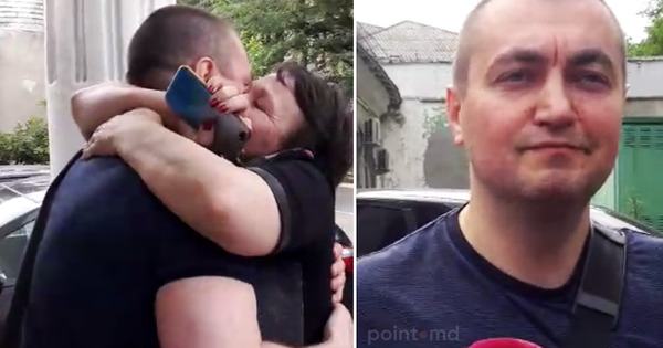 Вячеслава Платона у стен тюрьмы в Кишиневе встречала мама