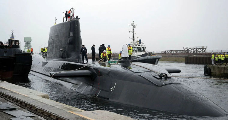 Toate submarinele nucleare ale Marii Britanii au ieșit simultan din funcțiune.