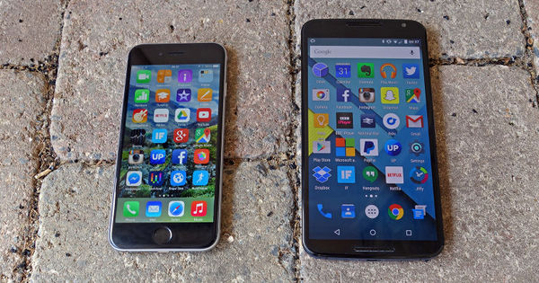 Нынешние операционные системы Android 7.0 Nougat и iOS 10 дебютировали в прошлом году.