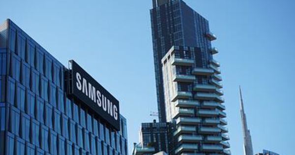 Samsung изобрела часы с солнечной батареей.